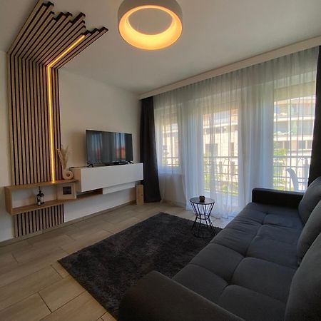 Ikon Apartment Heviz Luaran gambar