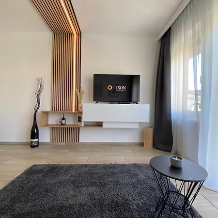 Ikon Apartment Heviz Luaran gambar